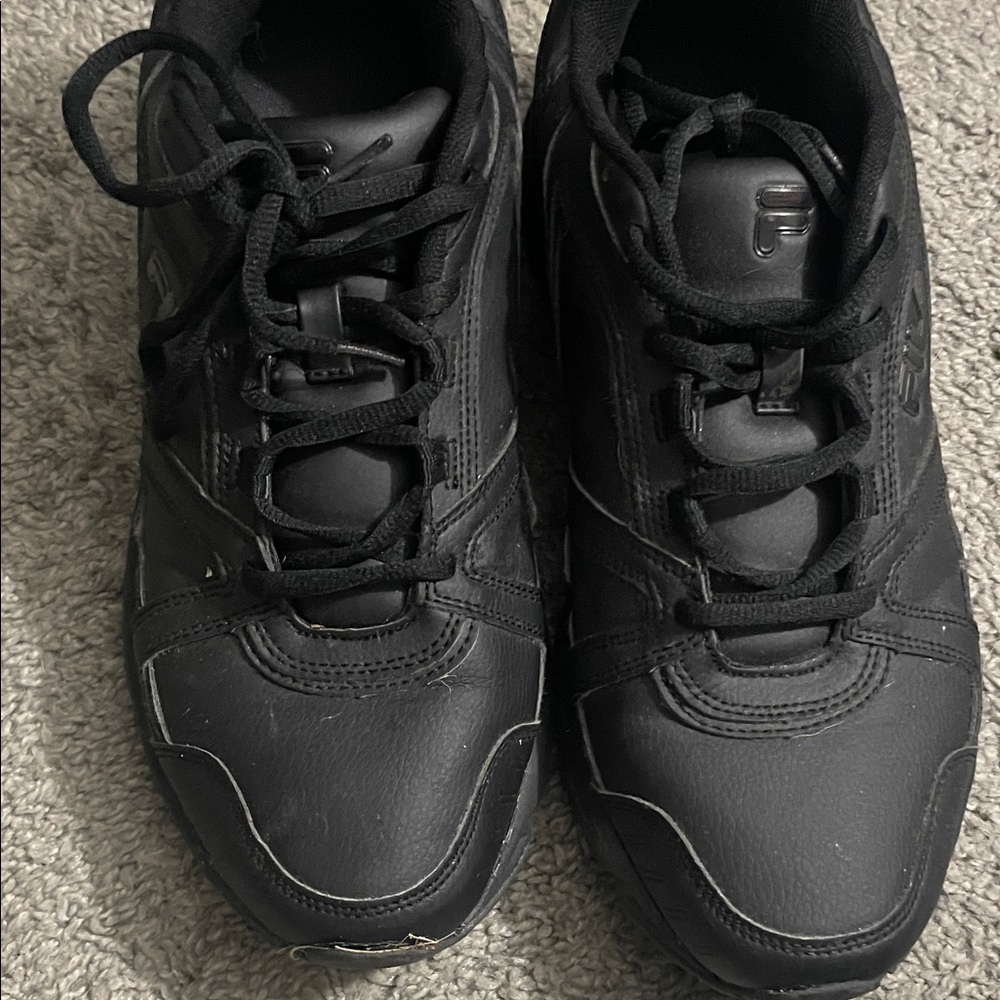 Fila Men’s sneakers *small defect in last picture*